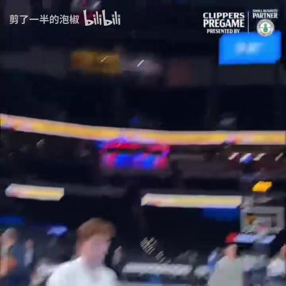 寶藏球員！你覺得小瓊斯能延續(xù)去年季后賽的亮眼表現(xiàn)嗎？