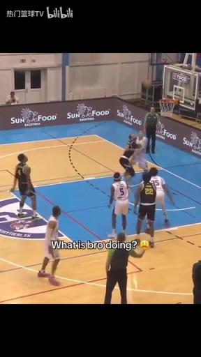 一分變兩分！這哥們得感謝5號(hào)為他成就了名場面！